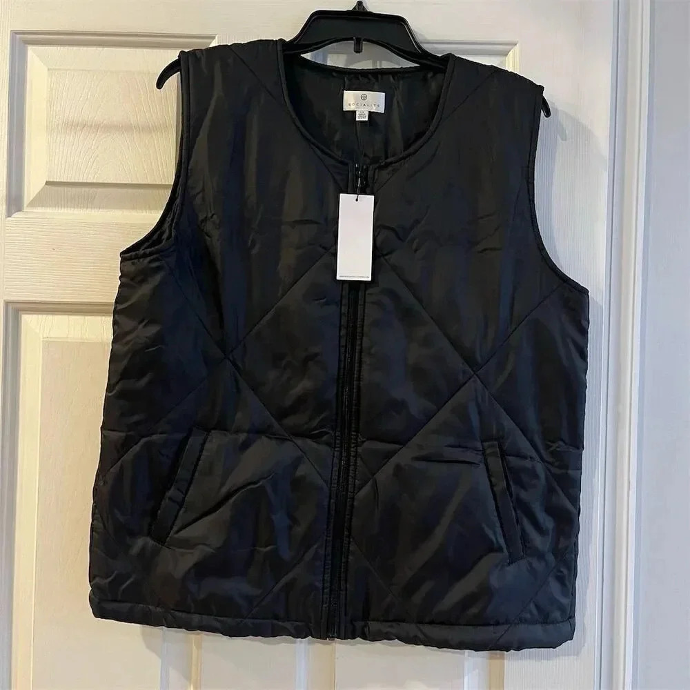 Socialite Women's Black Quilted Puffer Vest S Lightweight Zip Pockets